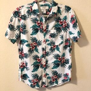 Forever 21 Floral Button Up Shirt
